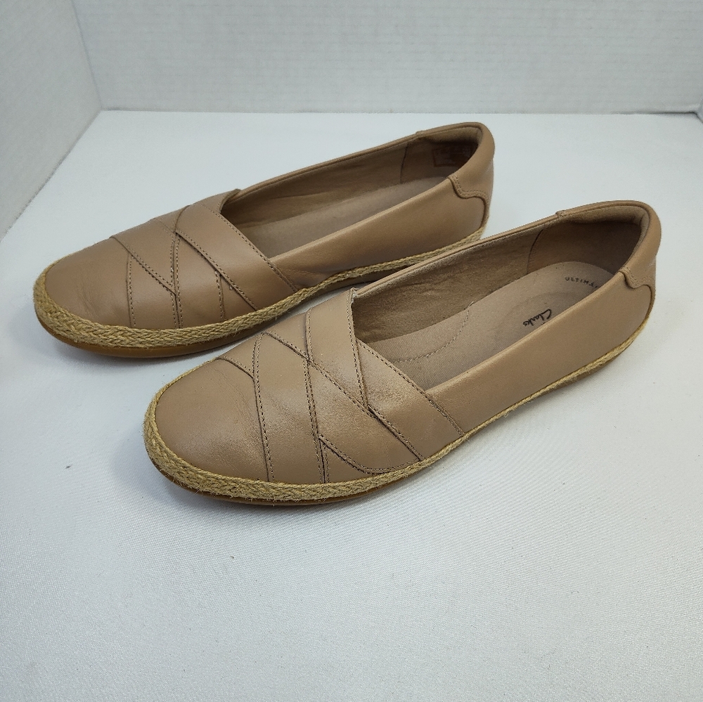 Clarks Women's Beige Sand Danelly Shine Loafers Size 8.5